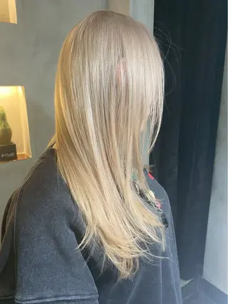 ロング カラー リュウド/ハイトーン /ブリーチ/名古屋のヘアスタイル