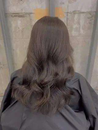 ミディアム カラー パーマ ブリーチなし/ ベージュ/akiraのヘアスタイル
