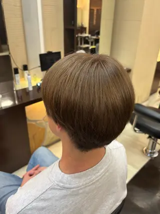 ショート カラー 中沼 未来のヘアスタイル
