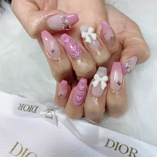 ネイル La neige* yuki 🥯🍑のネイルデザイン