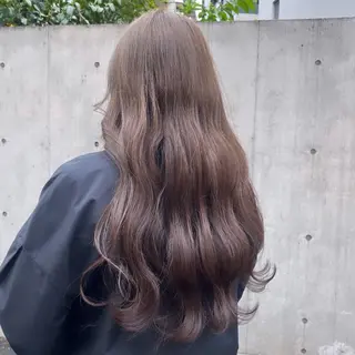 ロング カラー カジュアルを女っぽく 𝗮𝘆𝗮𝗰𝗼のヘアスタイル