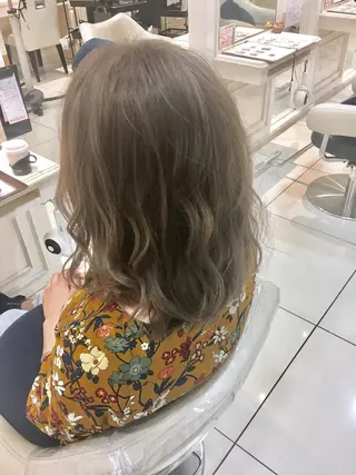 セミロング カラー 髪質改善/美髪矯正 マネージャー福永のヘアスタイル