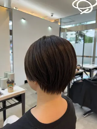 ショート カラー 🥀韓国ヘア🥀 宮津真菜のヘアスタイル