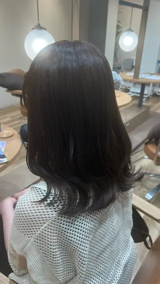 ミディアム 中山 紗希のヘアスタイル
