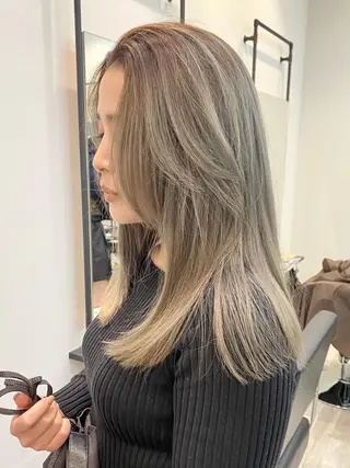セミロング カラー パーマ ヘアアレンジ メンズ キッズ マツエク・マツパ アイブロウ 韓国風×透明感カラー 髪質改善オタベシンヤのヘアスタイル