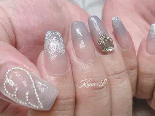 ネイル 芦辺 香奈のネイルデザイン