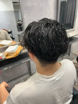 メンズ yosuke 梅田/バレイヤージュのヘアスタイル