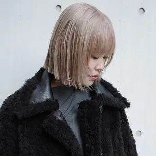 ミディアム カラー nonoka オリーブ/グレージュのヘアスタイル