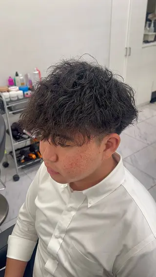 ショート カラー パーマ メンズ 韓国レイヤーカット /REIのヘアスタイル