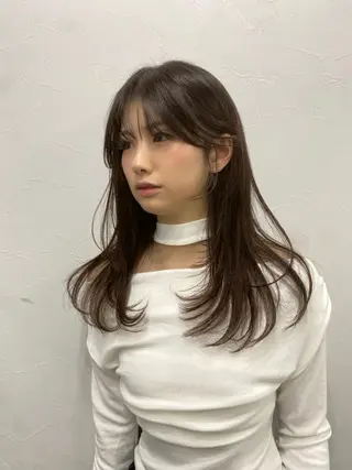 ロング レイヤー・ブリーチ kiyotoshiのヘアスタイル