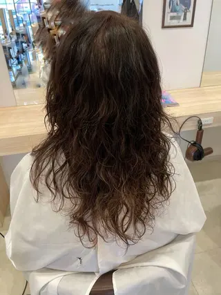 ロング パーマ 穴井 蒼陽のヘアスタイル