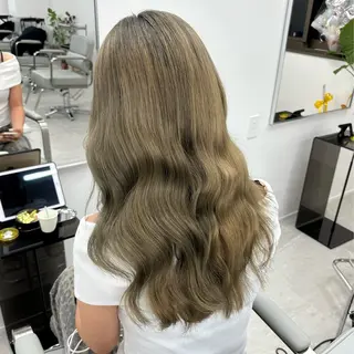 ロング REAL 心斎橋所属・ブリーチ/ベージュ /ピンク🦋ナツミのヘアスタイル