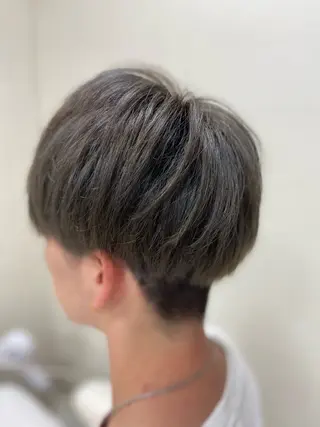 カラー メンズ 菊地 美憂のヘアスタイル