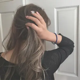 セミロング 🌸ハイトーン 新田 廉 🌸のヘアスタイル