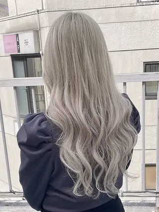 ロング Nuit 新宿所属・エクステ×ブリーチ× レイヤー🌟Kのヘアスタイル