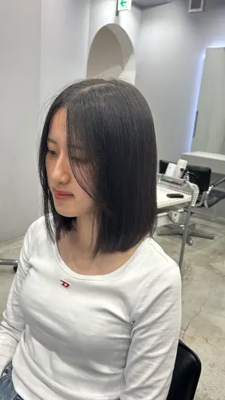 ミディアム 木村 彩乃のヘアスタイル