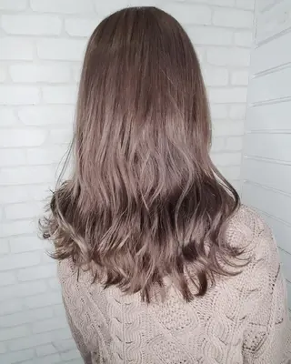 セミロング noa.所属・今中 小百合のヘアスタイル