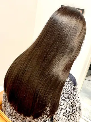 ロング カラー BARON Beauty所属・illy(イリー) igawaのヘアスタイル