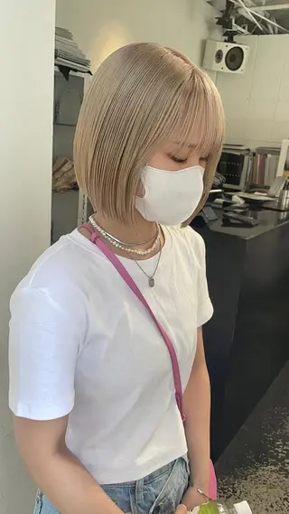 ショート カラー パーマ ヘアアレンジ メンズ キッズ ネイル マツエク・マツパ アイブロウ 艶ハイトーン/ヘア アレンジAYAKAのヘアスタイル