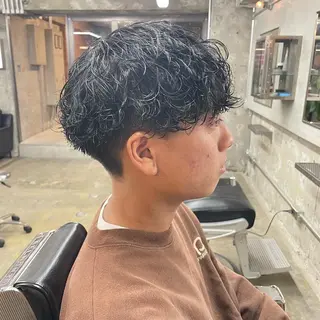 ショート カラー パーマ ヘアアレンジ メンズ 亀井隆汰/メンズ専門 パーマ特化美容師のヘアスタイル
