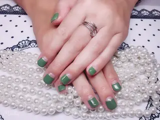 ネイル マジックミラー所属・マジック ミラーのネイルデザイン