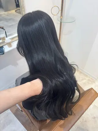 ロング カラー 赤み無し柔らかカラー 【梅田】madokaのヘアスタイル