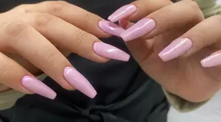 ネイル シェアサロンルレイル所属・REINA ルレイル心斎橋のネイルデザイン