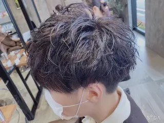 ショート カラー メンズ Kobayashi ハイライト/ショートのヘアスタイル