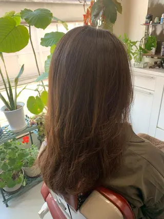 ロング カラー ストウ ナナエのヘアスタイル