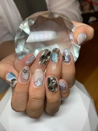 ネイル LAVISH nail salonのネイルデザイン