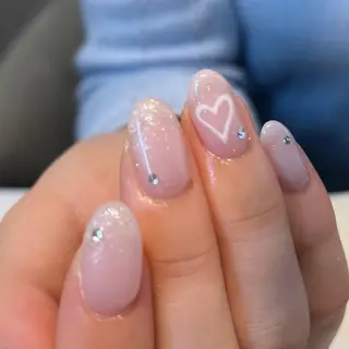 ネイル 秋本 栞のネイルデザイン