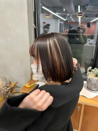 ショート カラー ケアブリーチ/ ハイトーン/牧野のヘアスタイル