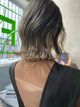 ミディアム カラー ツキノキ ミナのヘアスタイル