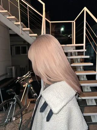 セミロング ブリーチ屋さん/ブリ ーチ矯正🫧あずみのヘアスタイル