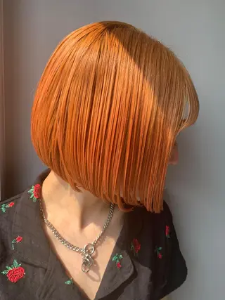 ショート カラー raika .のヘアスタイル