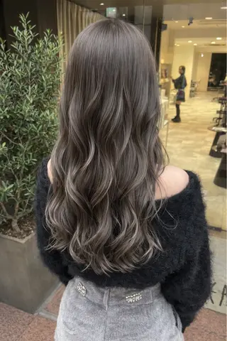 カラー 透明感のある艶髪なら 矢場町駅4番出口すぐのヘアスタイル