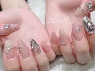 ネイル 芦辺 香奈のネイルデザイン