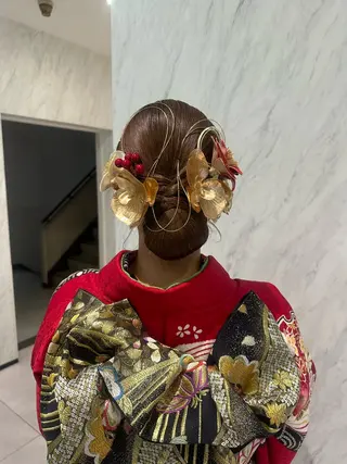 セミロング ヘアアレンジ LeeHorie MIUのヘアスタイル