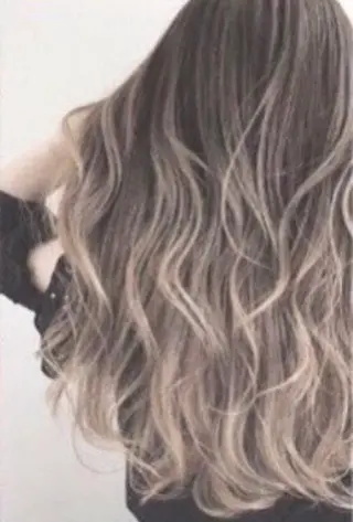 セミロング カラー memento 斎藤大覚のヘアスタイル