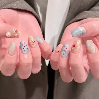 ネイル 🎀 Hiyubi._.nail 🫧所属・🎀フェイ フェイ🫧💗のネイルデザイン