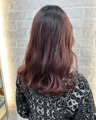 ロング カラー 加藤 あやみのヘアスタイル