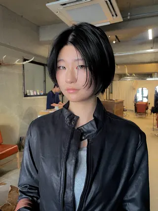 ショート カラー パーマ/レイヤー 岩山丈一郎のヘアスタイル