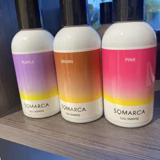 セミロング カラー ✳︎SERA✳︎ 平日のみご案内のマツエク・マツパデザイン