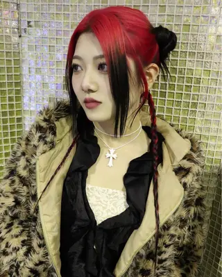 ロング カラー ヘアアレンジ @kyoniyy KYONIのヘアスタイル