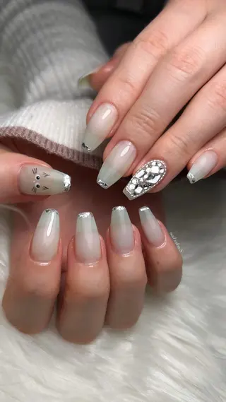 ネイル 関山 志乃のネイルデザイン