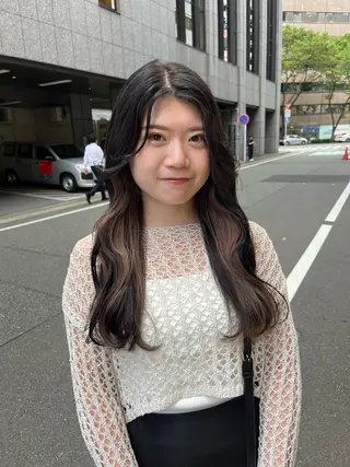 ロング カラー こまつばらみお/レイ ヤー/ダブルカラーのヘアスタイル