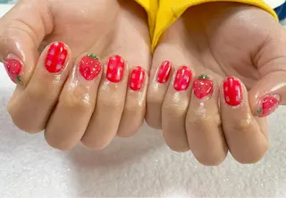 ネイル 手塚 里奈のネイルデザイン