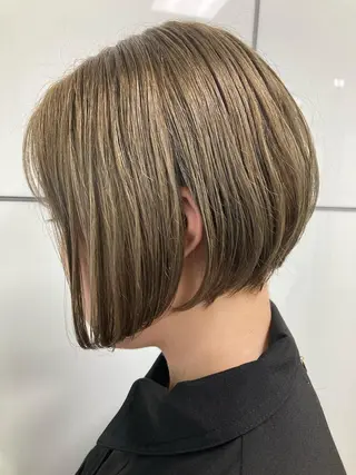 ショート カラー 髪質改善/痛ませ ないカラー/西村航大のヘアスタイル