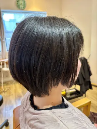 ショート 秋野 遥のヘアスタイル
