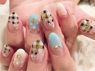 ネイル 東 千夏のネイルデザイン